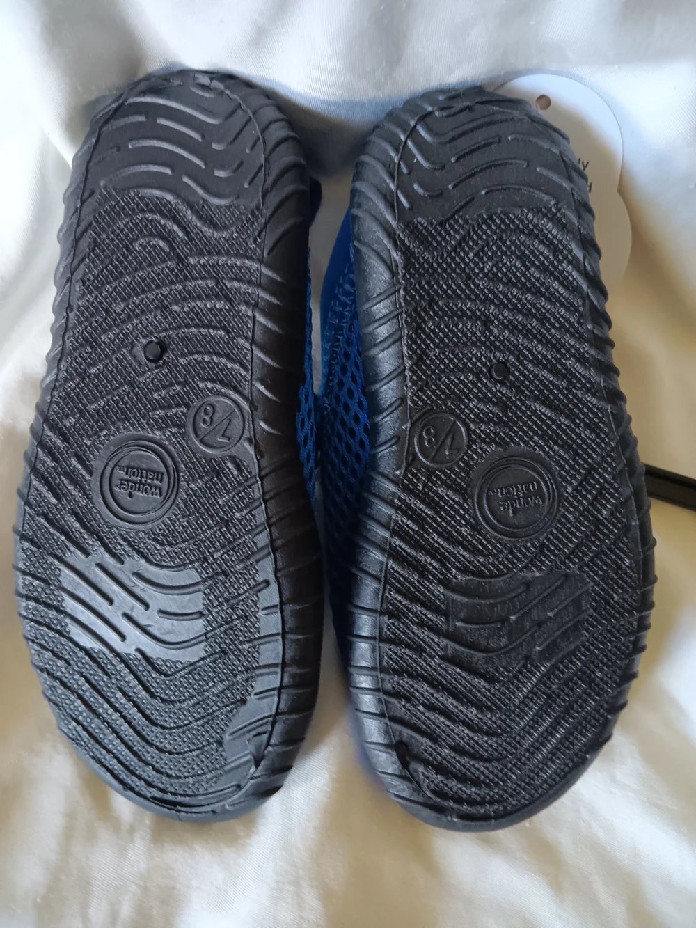 Water Shoes Kids 2 Pairs Mesh Water Shoes Toddler Size 7/8 Blue And Red